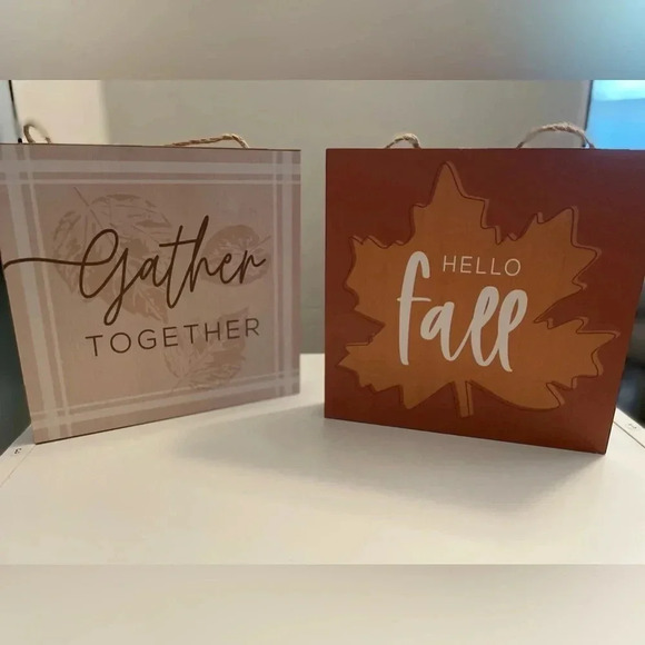 Celebrate it bundle of 2 wood decor hanging frames - Picture 1 of 6